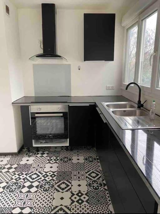 Appartement Ping-Pong Proche Gare Gagny Экстерьер фото