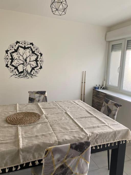 Appartement Ping-Pong Proche Gare Gagny Экстерьер фото